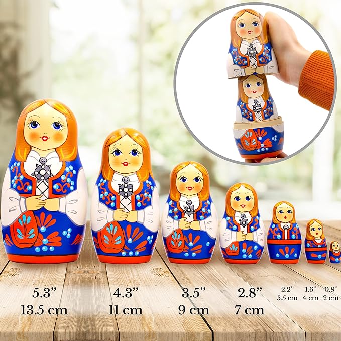 Nesting Dolls Norwegian Folk Costume 7 pcs